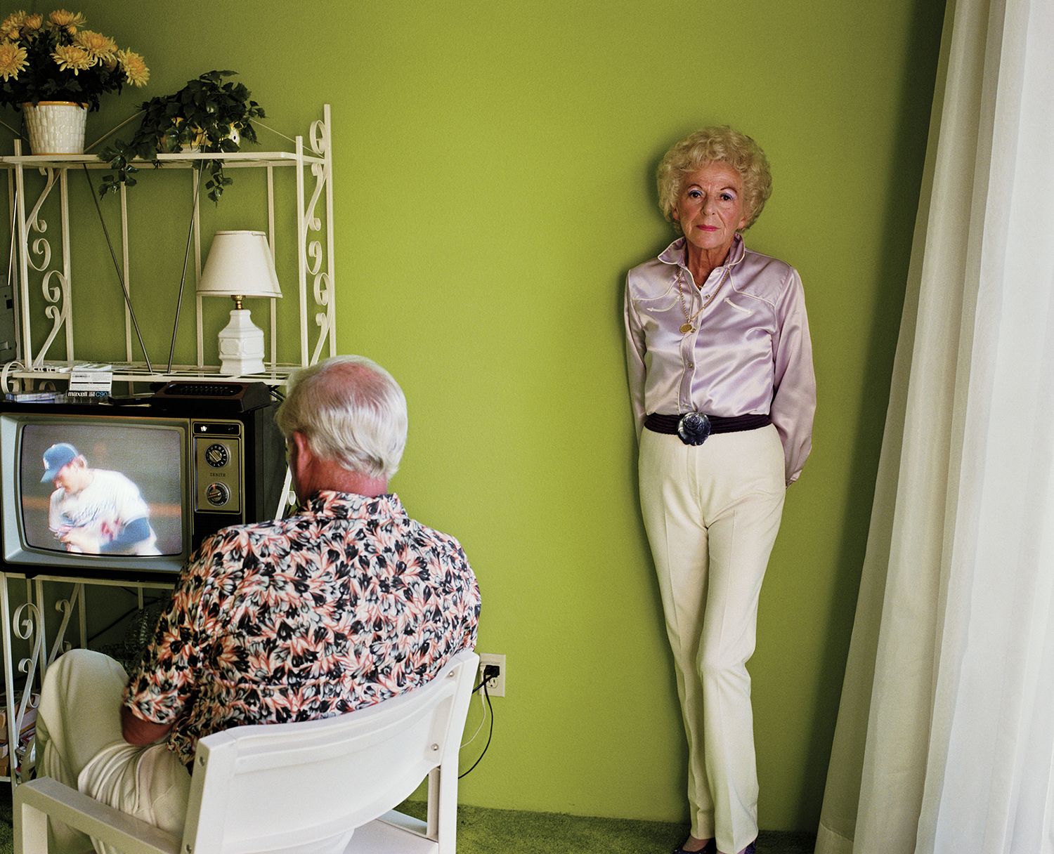 Larry Sultan, My Mother Posing, dalla serie Pictures from Home