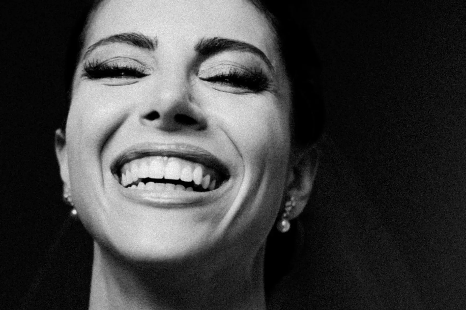Brides, documentary wedding photography by Edoardo Morina, 2 of 14