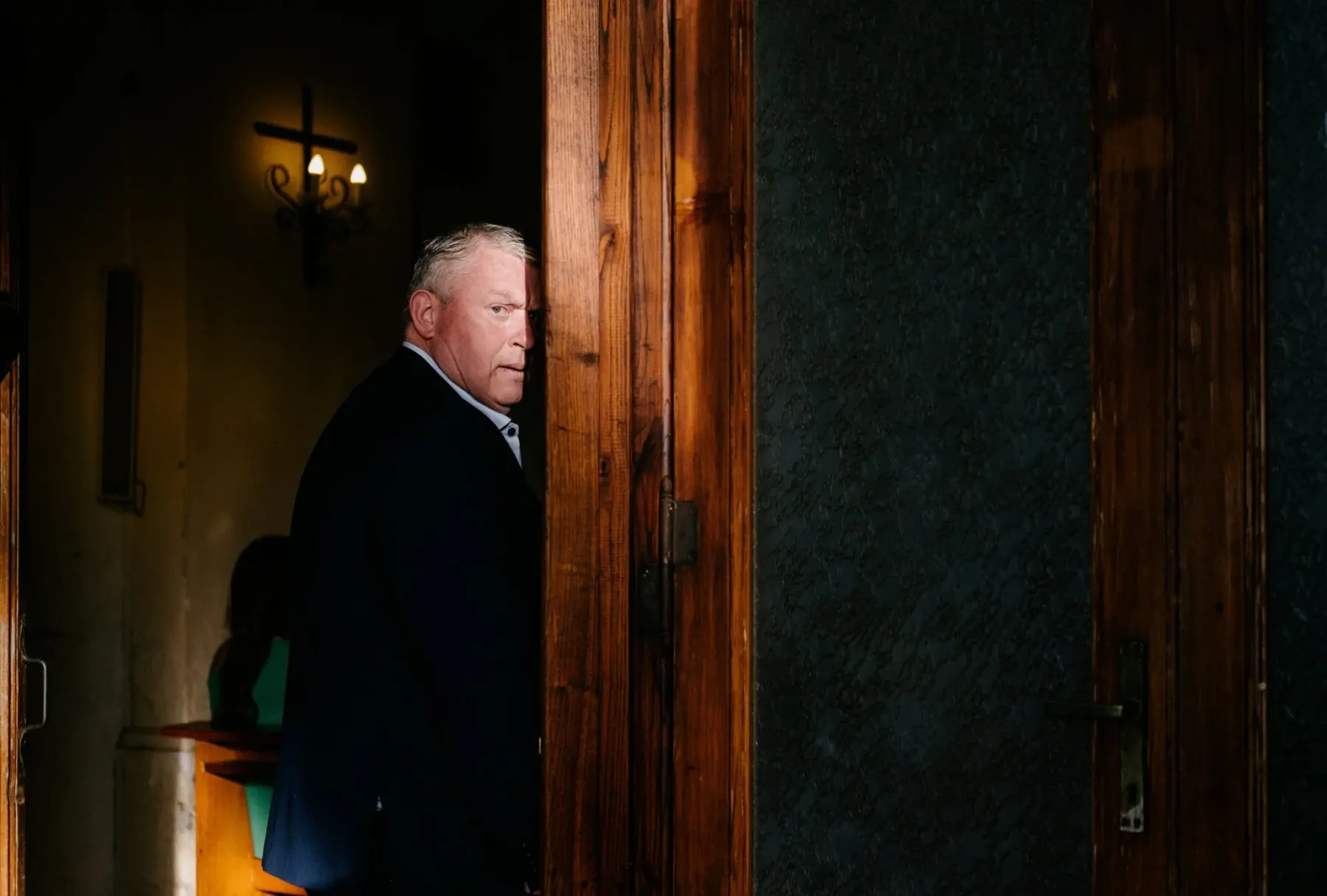 Churches, documentary wedding photography by Edoardo Morina, 10 of 11
