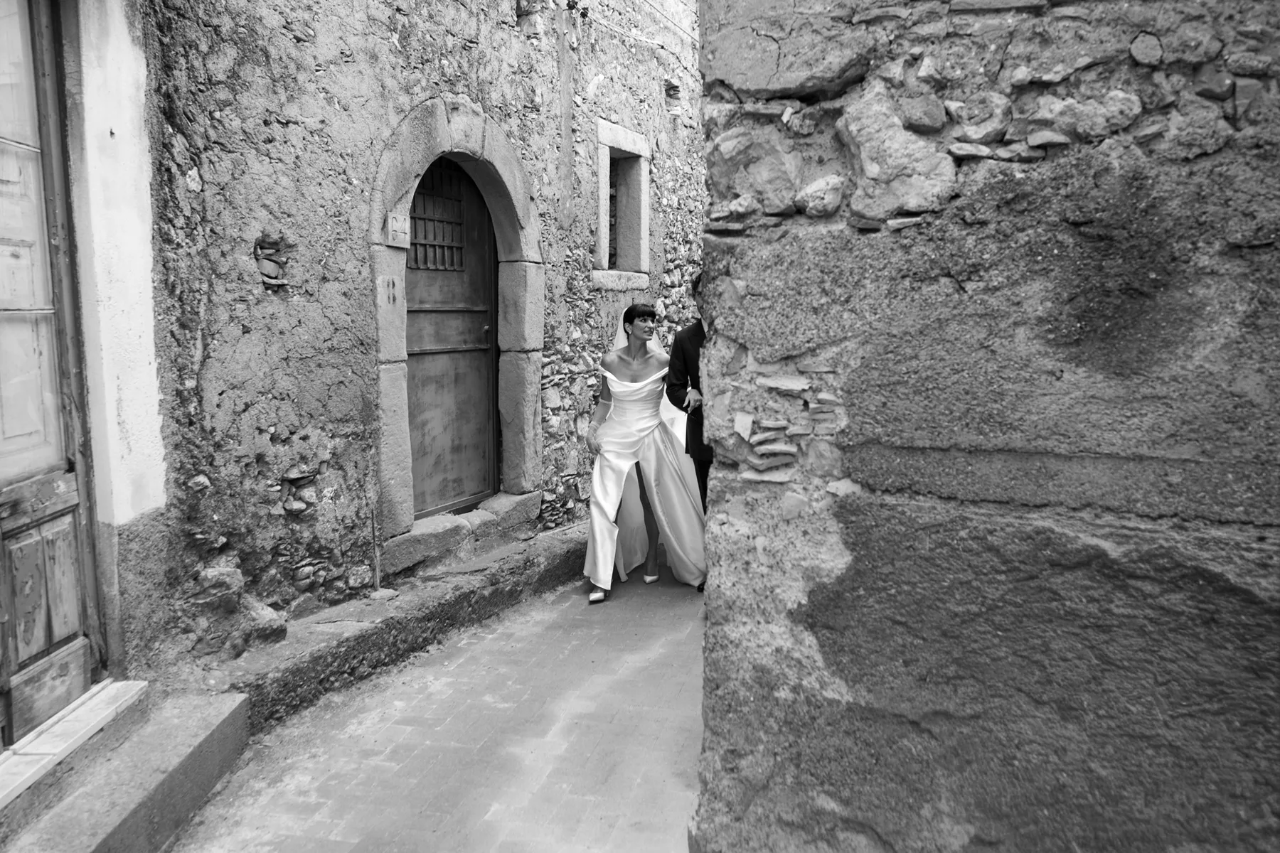 DONATIEN + ISABELLA wedding, Forza d'Agrò, Sicily, photographed by Edoardo Morina and Giovanni Cocco, 26 of 46