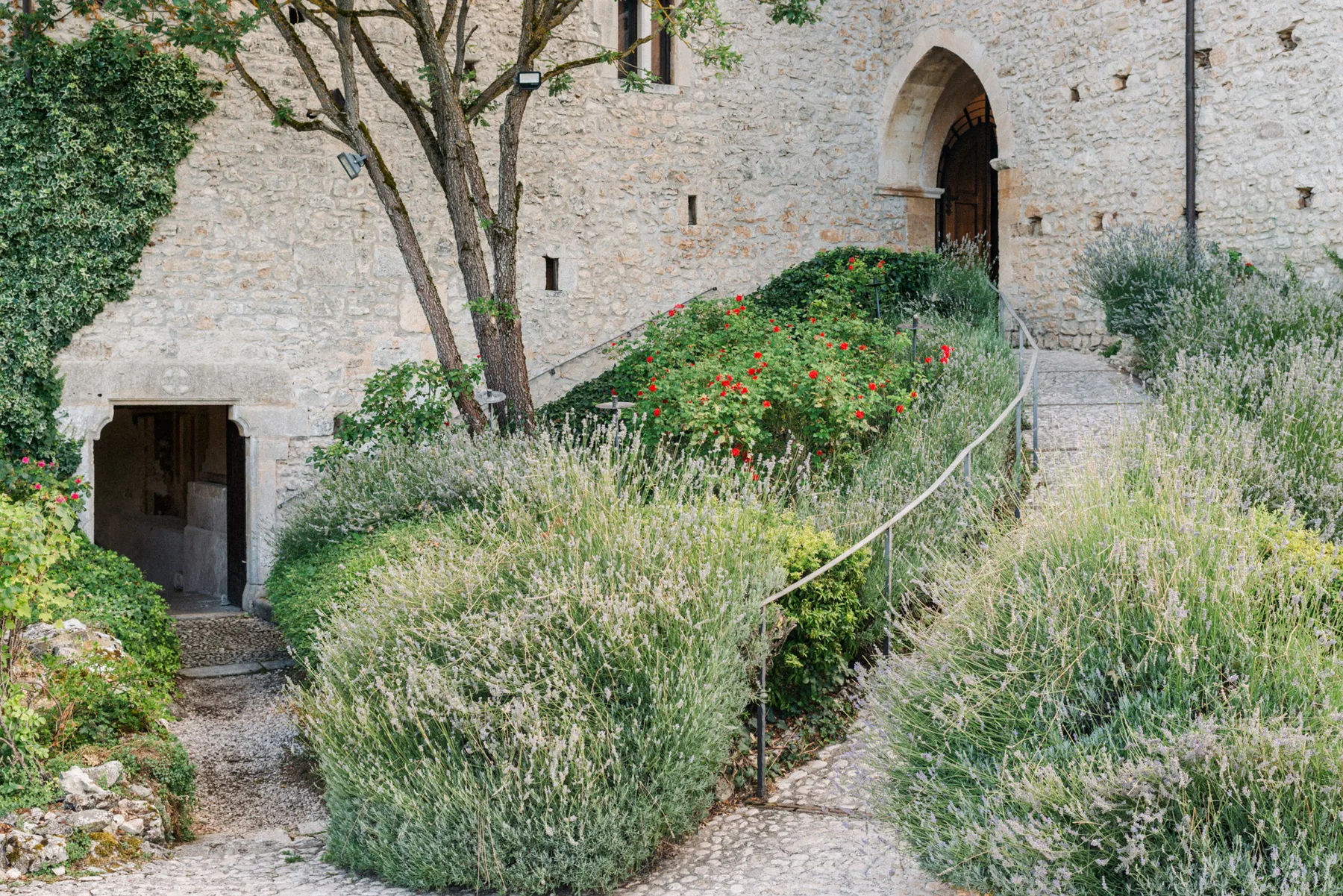 FRANCESCA + PASQUALE wedding, photographed by Edoardo Morina and Giovanni Cocco, 2 of 40