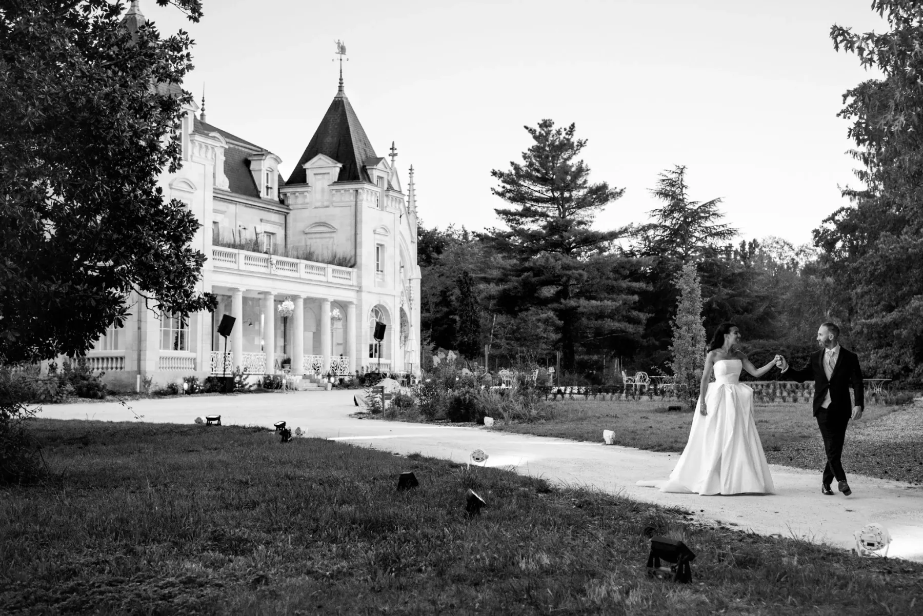 MATTEO + SARAH wedding, Bordeaux, France, photographed by Edoardo Morina and Giovanni Cocco, 13 of 58